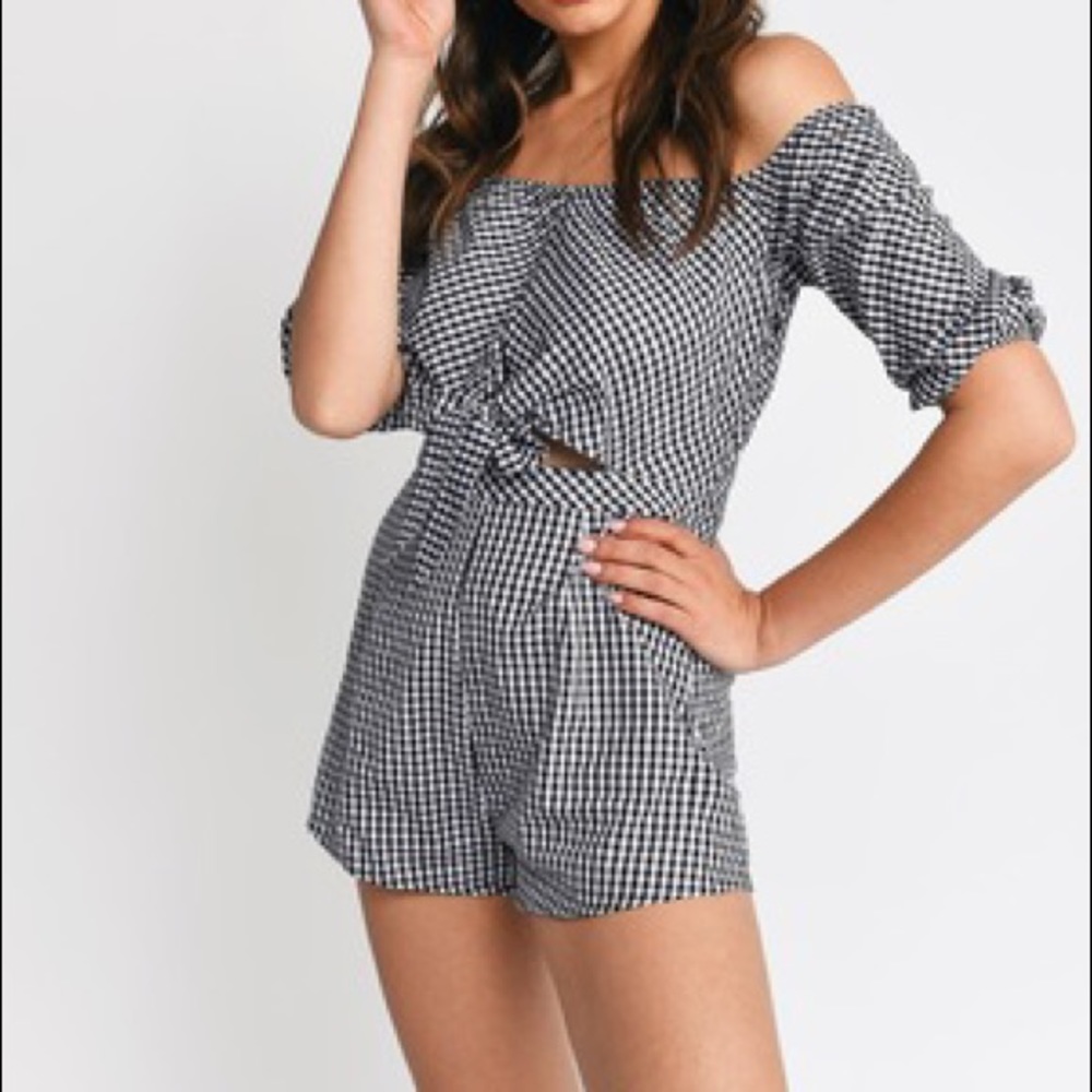 Romper - Picture 2 of 3